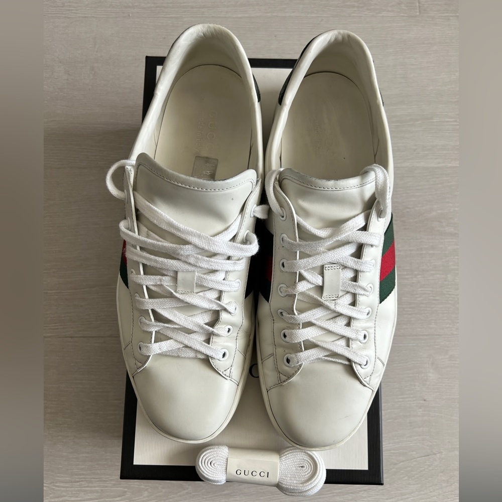 Gucci Men's Ace leather sneakers size 11 or us 11.5